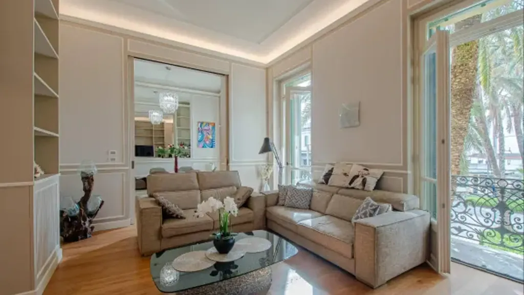 Living Room - Luxury Flat with Sea View in Bordighera