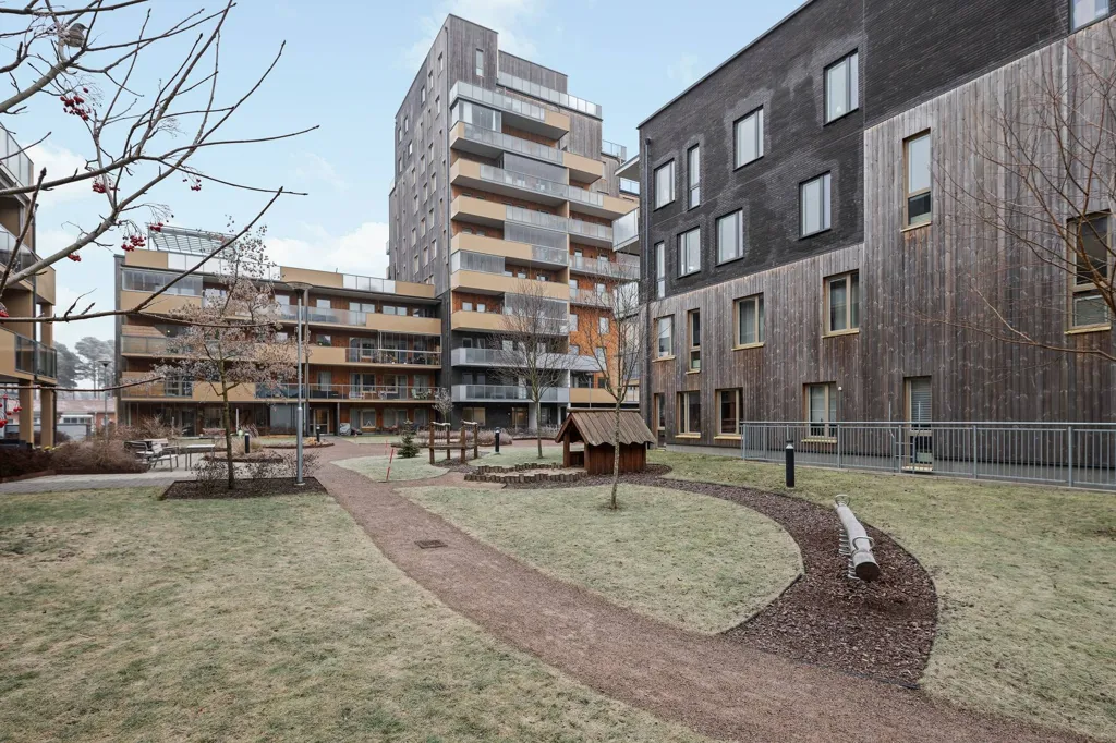 Jardin - Modern Flat with South-Facing Balcony in Uppsala