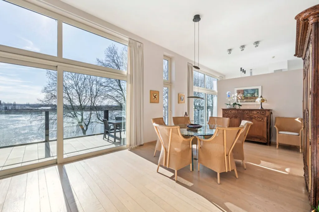 Söögituba - Penthouse with River View near Antwerp