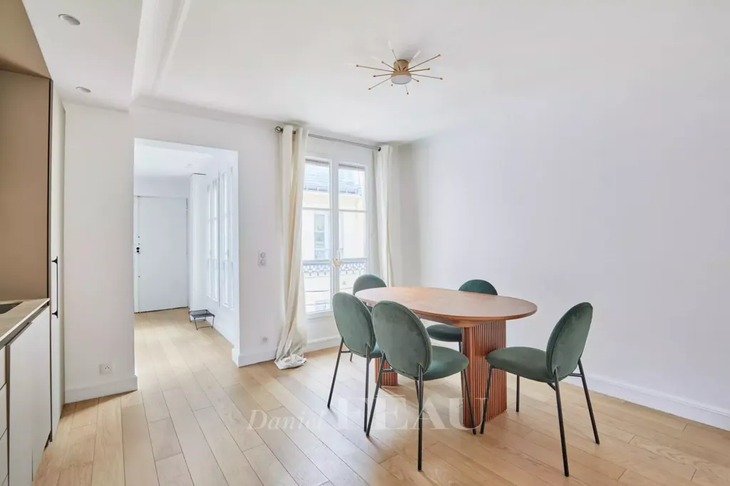 Salle à manger - Appartement Lumineux avec Balcon à Paris 2ème