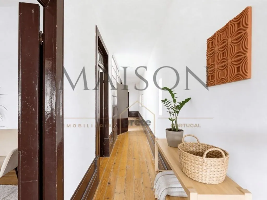 Entrée - Historic House with Commercial Space in Penafiel