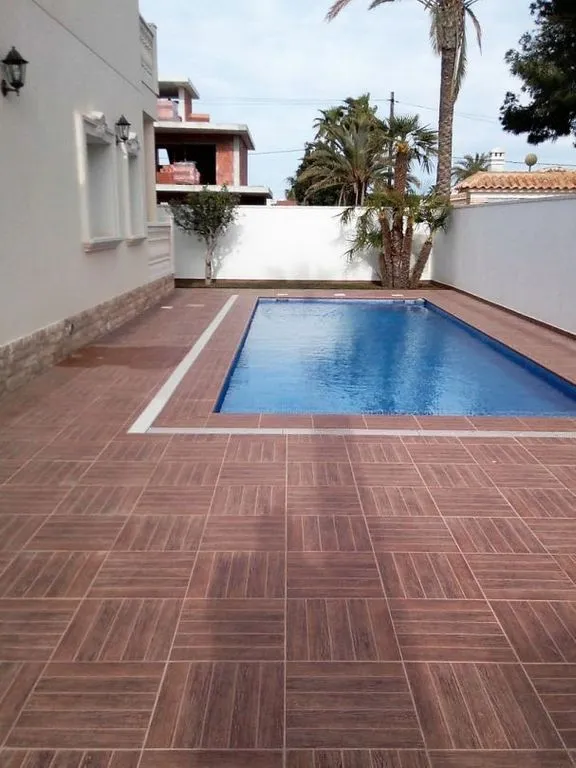 Piscina - Luxury Villa with Pool in Cabo Roig, Valencia