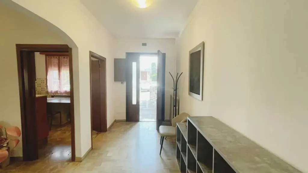 Hallway - Multi-family Villa with Courtyard in Carpi