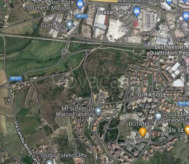 Villa with Private Garden in Corciano