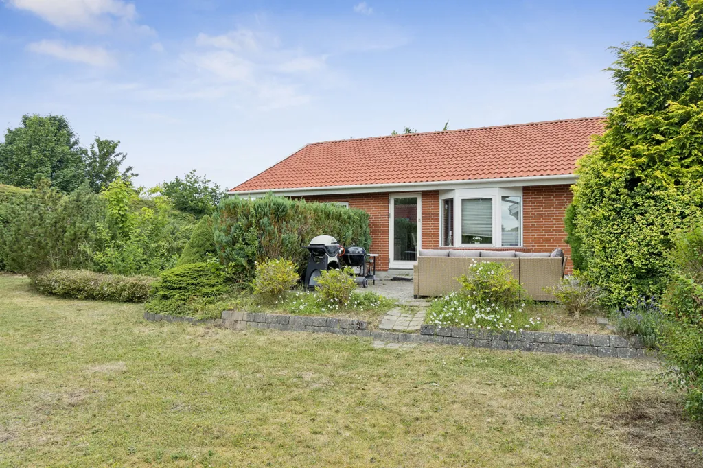 Jardin - Villa with Garden in Fensmark, Holmegaard