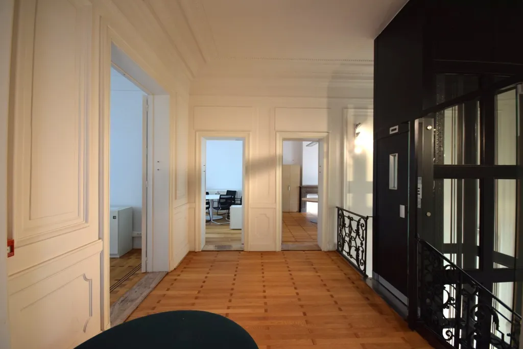 Esik - Charming Office in Historic Brussels