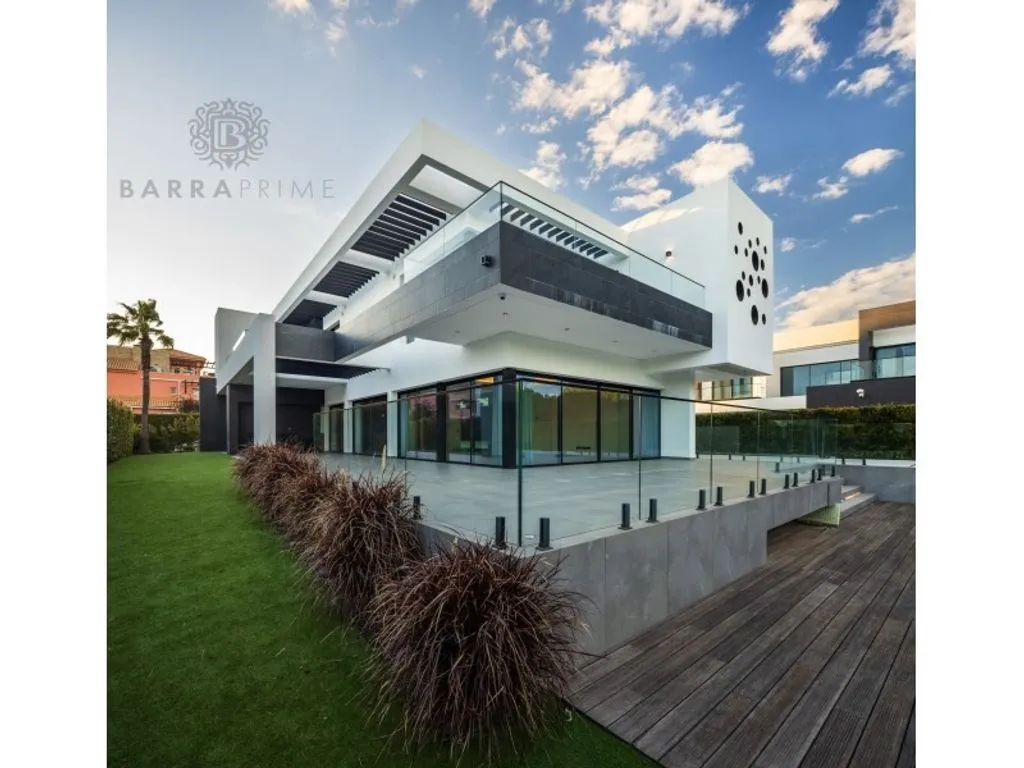 Exterior - Contemporary Villa with Golf View in Vilamoura