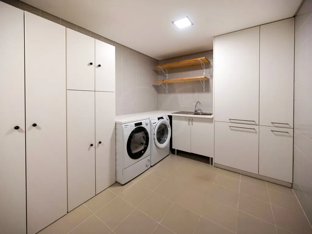 Utility Room - Villa with Pool and Mountain Views in Sintra