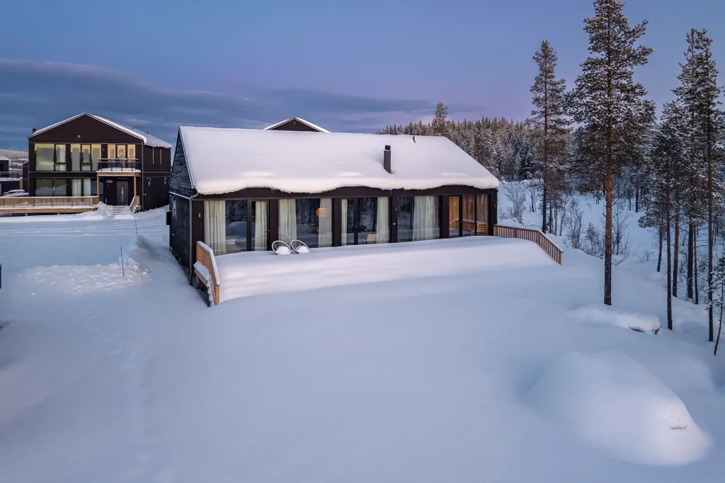 Välivaade - Modern Villa with Lake View in North Park