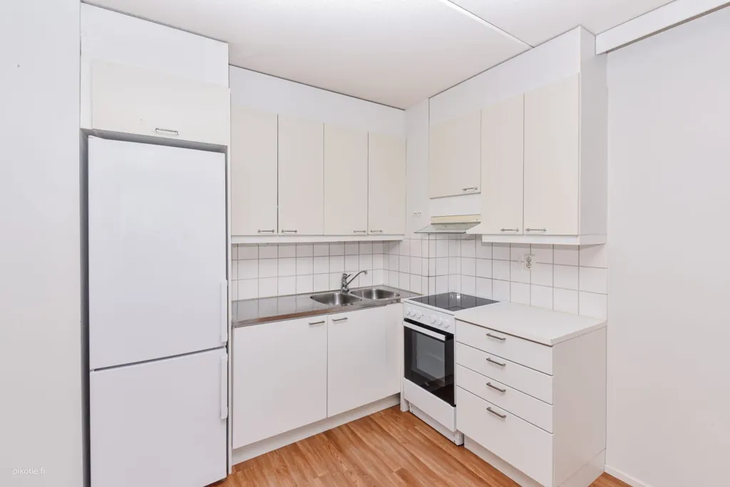 Köök - Apartment with Private Sauna in Nöykkiö, Espoo