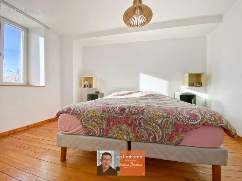 Magamistoad - Atypical Apartment with Large Volumes in Dole