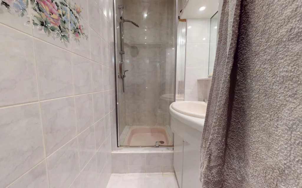 Bathrooms - Character House with Expansion Potential in Bertrange