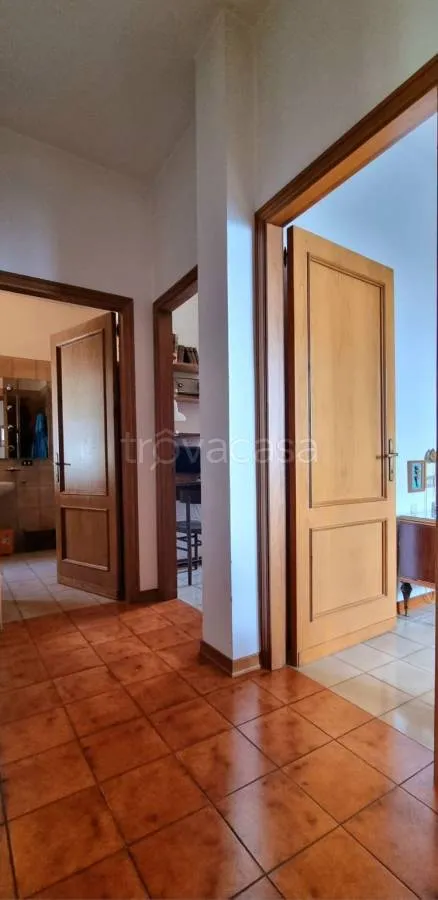 hallway_entrance