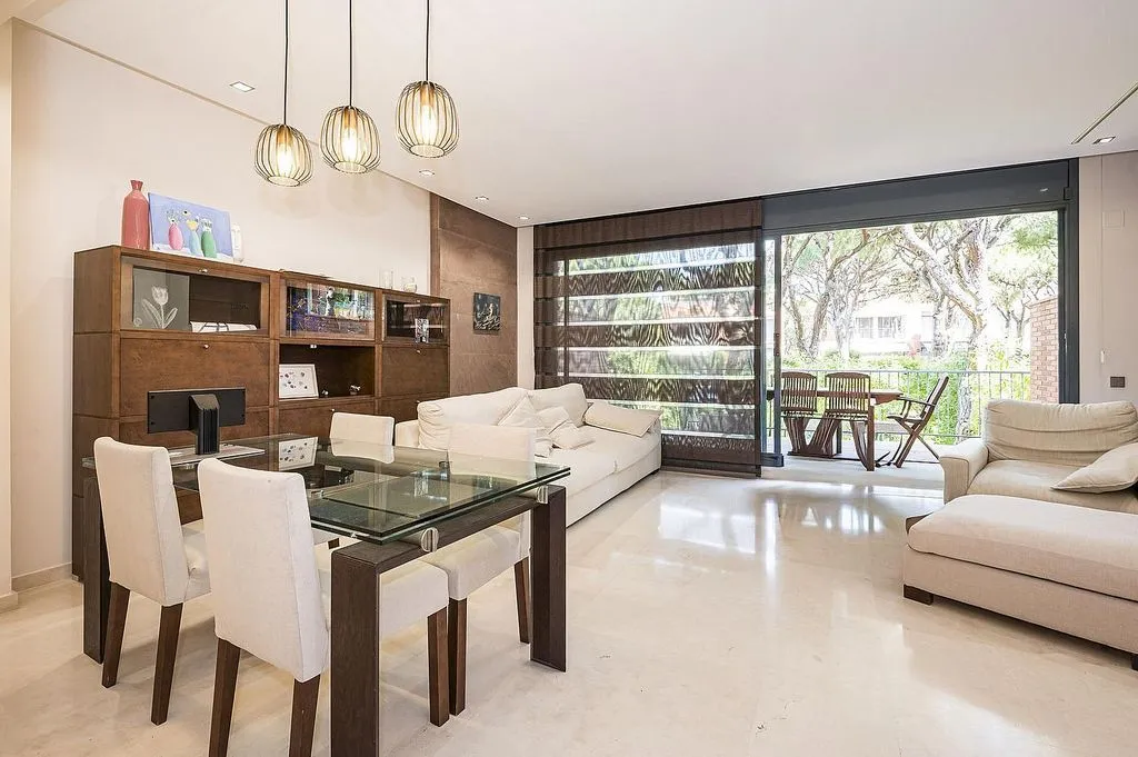 Séjour - Seafront Semi-detached House with Pool in Gavà Mar