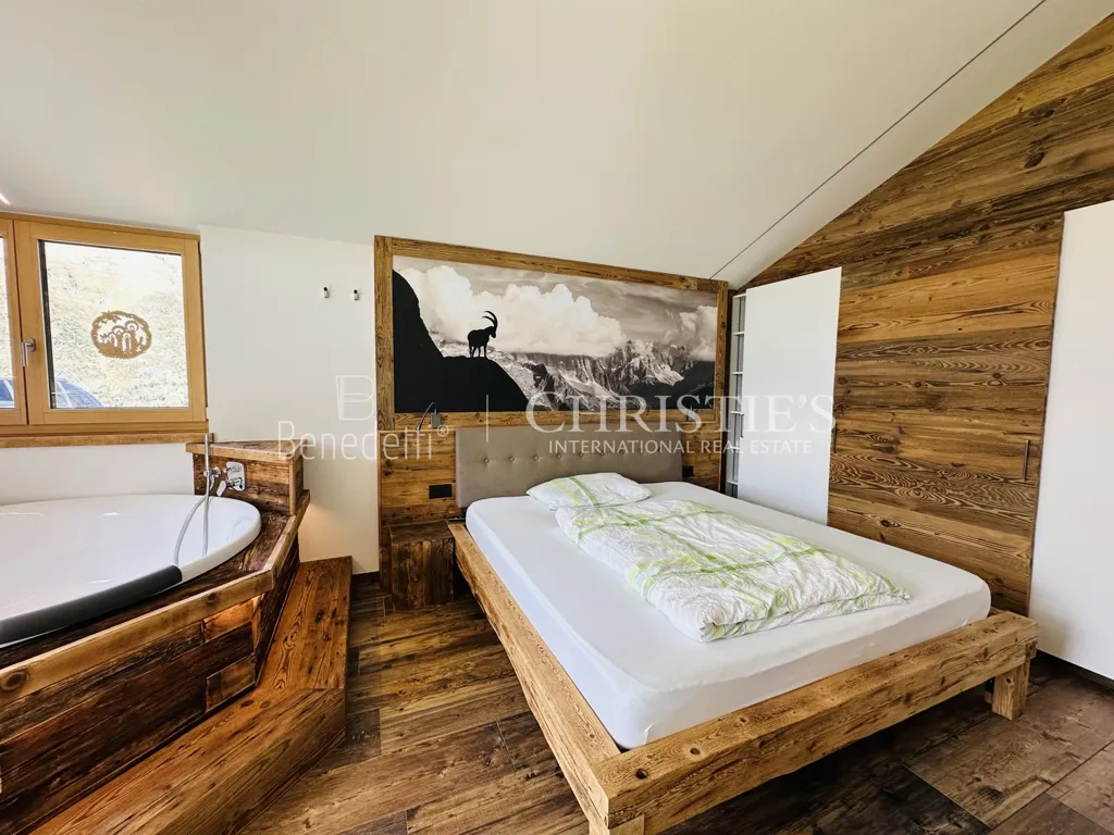Chambres - Alpine Hut with Panoramic Views in Pfelders