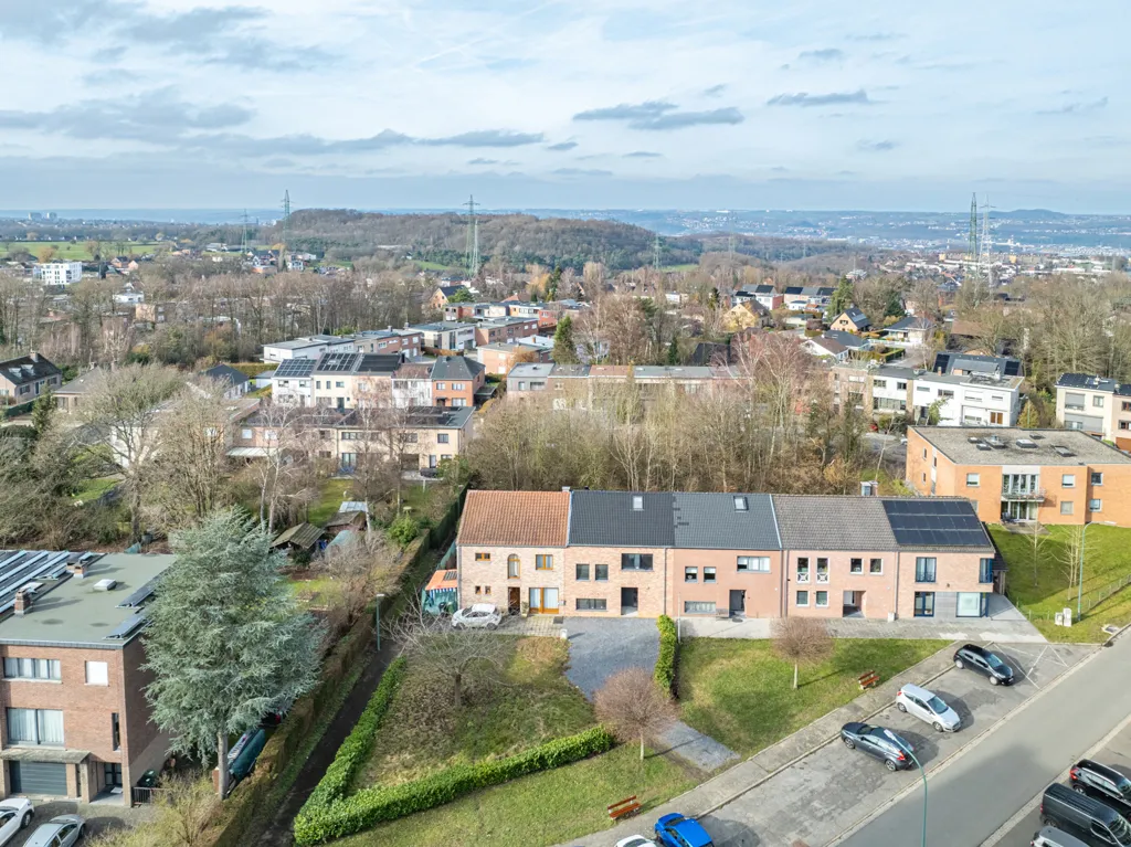 Õhuvaade - New Apartment with Private Garden in Ougrée