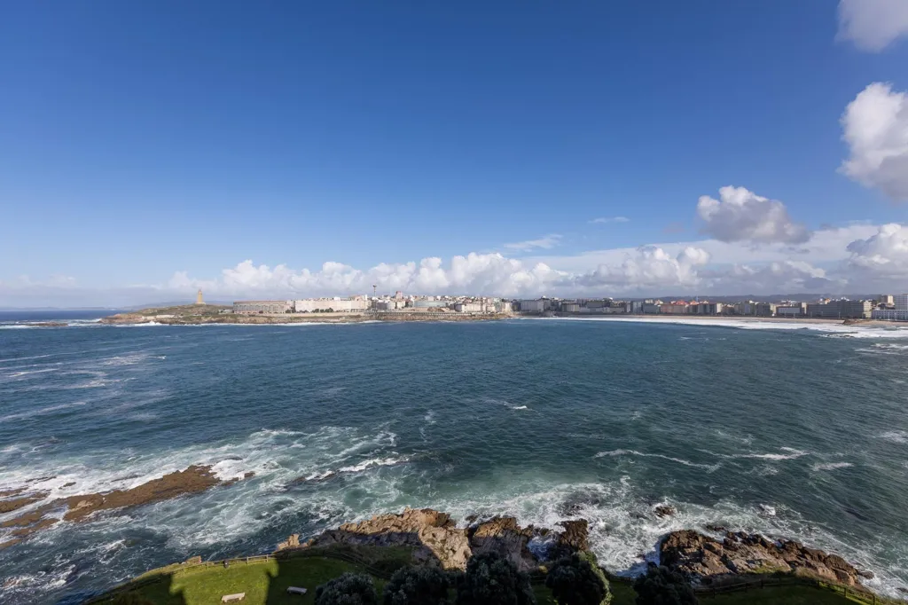 Duplex with Sea View on A Coruña Promenade