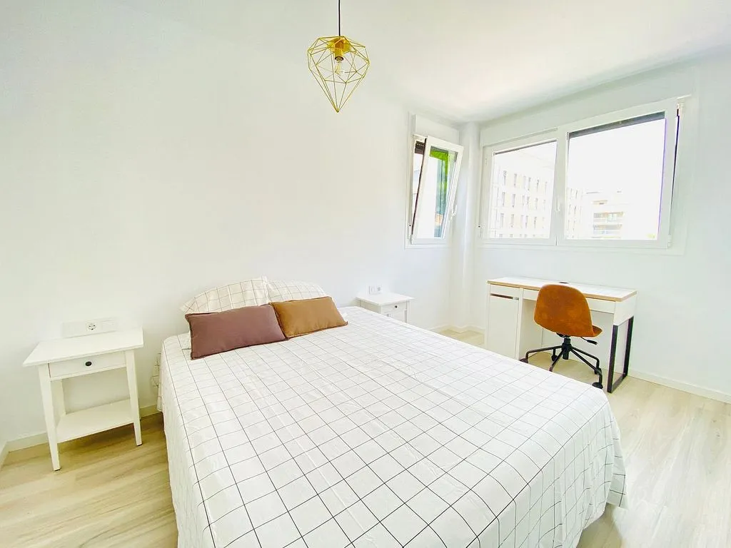 Chambres - Studio with Balcony in Zizur Mayor