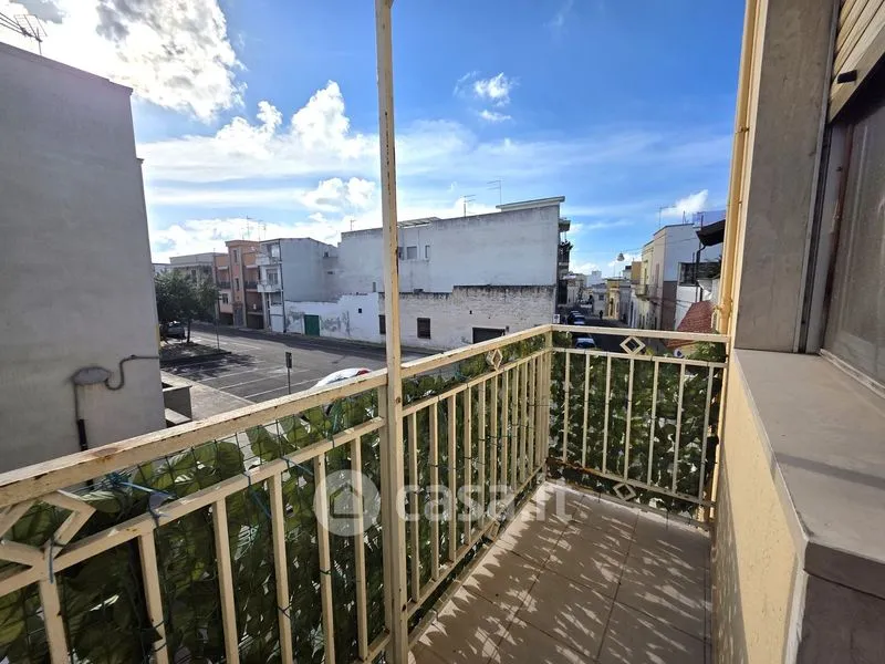 Rõdu - Three-Bedroom Flat with Balcony in Monteiasi