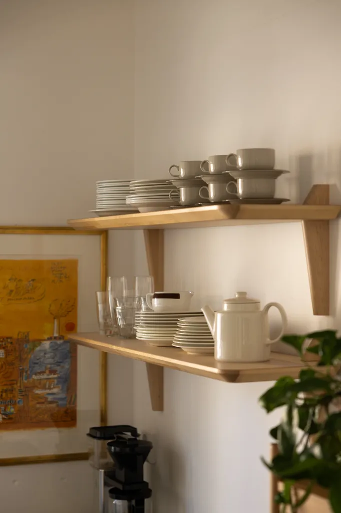 Elutuba - Apartment with Through-Light in Alvik