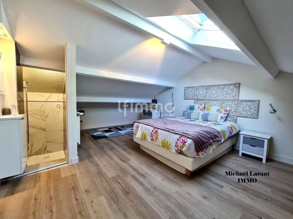 Magamistoad - Renovated House with Pool near Lencloître