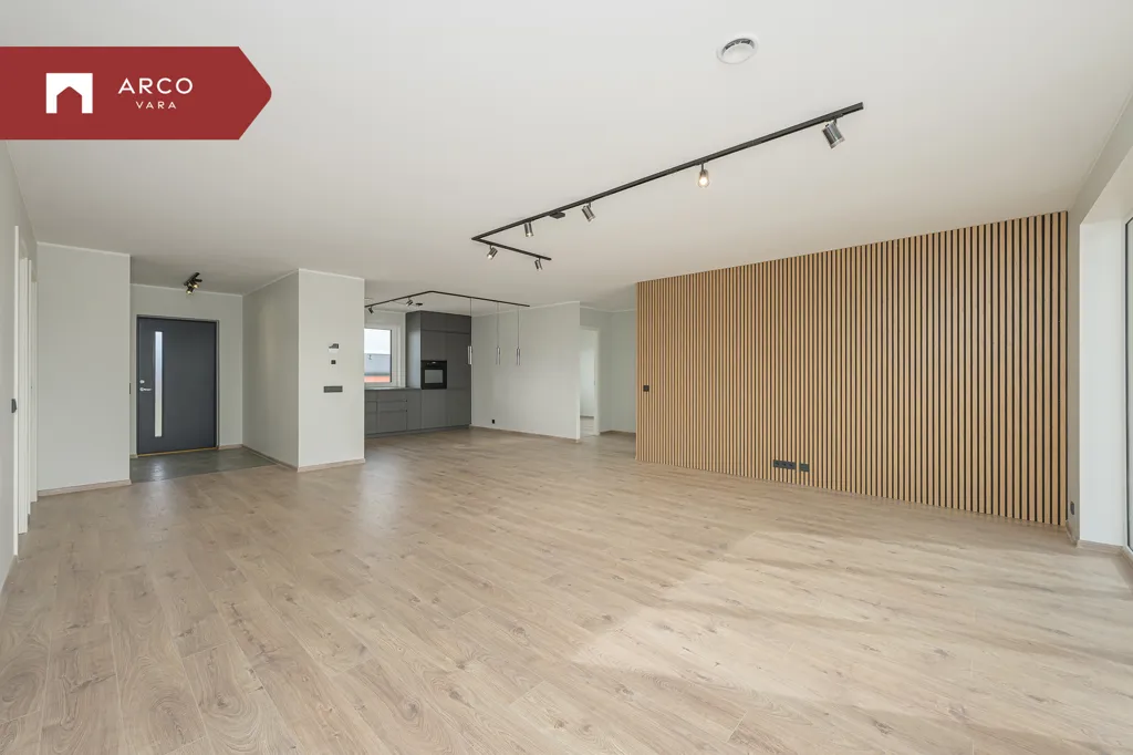 Elutuba - Modern Timber Villa with Terrace in Tallinn