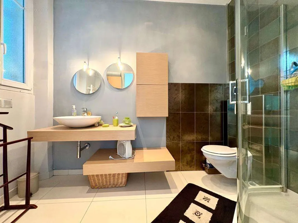 Vannitoad - Charming 3-Bed Flat with Balcony in Cannes
