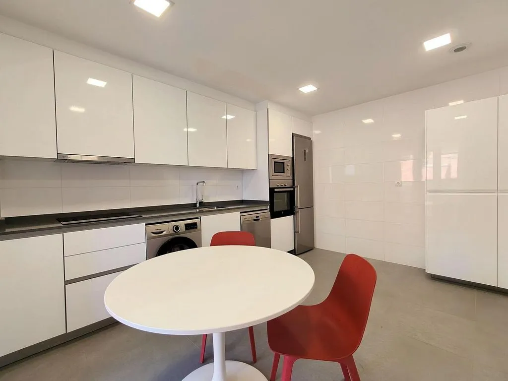 Cuisine - Modern Apartment with Pool in Parquesol