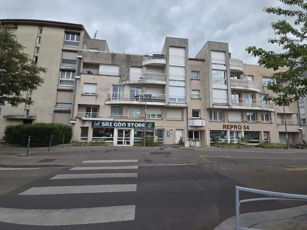 Esterno - Bright 3-Bed Apartment with Balcony in Nancy