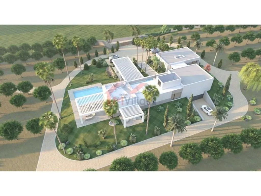 Approved Project Land with Beach Proximity in Quarteira