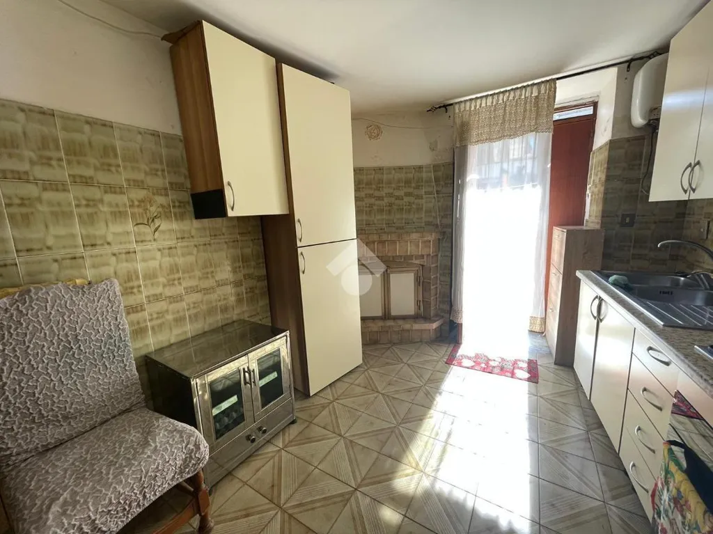 Cuisine - Independent House with Central Location in Cervinara