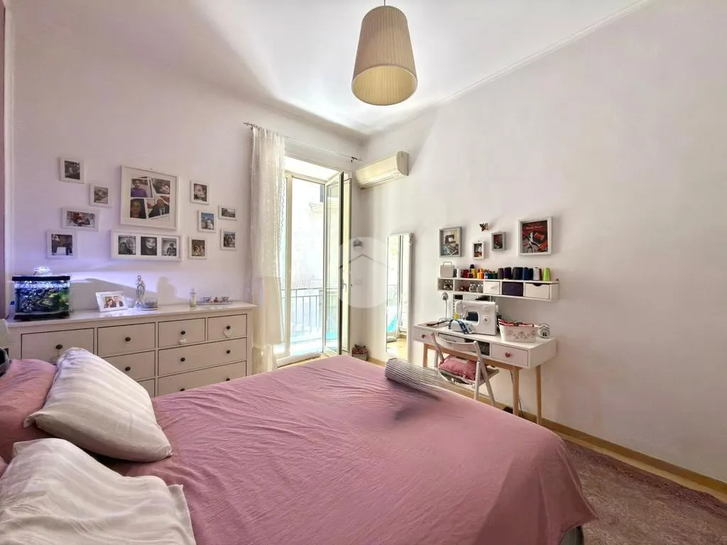 Camere da letto - Rearranged Apartment with Balcony in Naples