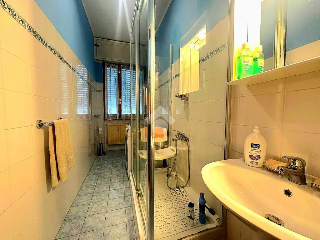 Salles de bain - Apartment with Terrace in Cairo Montenotte