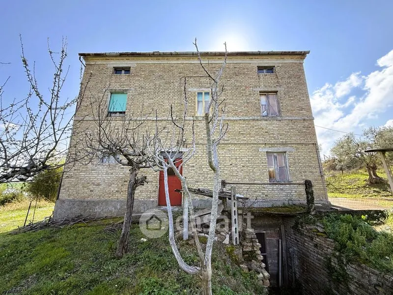 Exterior - Rustic Farmhouse with Garden in Loro Piceno