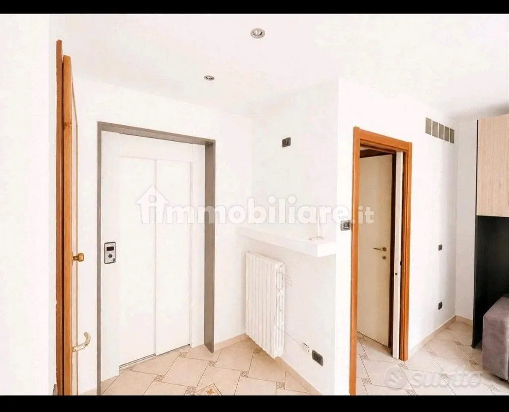 Esik - Rented Studio in Caravaggio