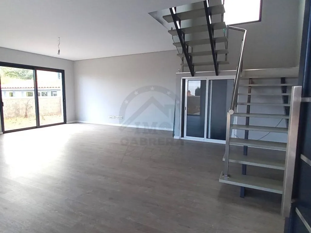 Pièces - Modern Semidetached House with Garden in Sao Roque