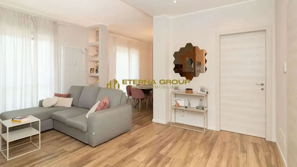 Elutuba - Modernised Apartment with Balconies in Chieri