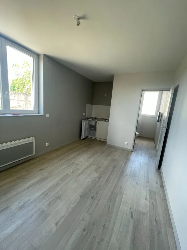 Soggiorno - Studio with Parking in Albi