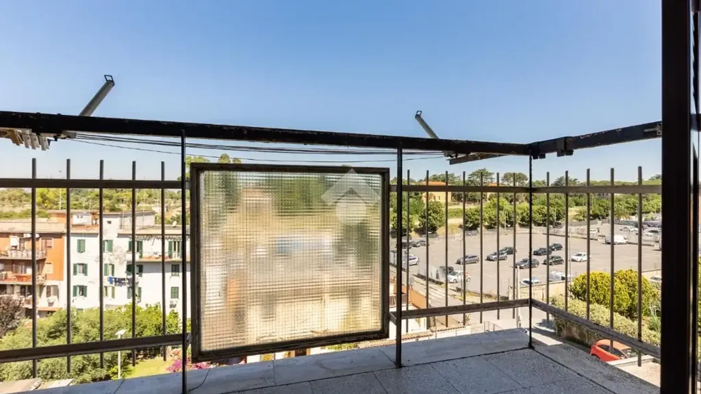 Balcon - Two-Bedroom Apartment with Balcony in Rome