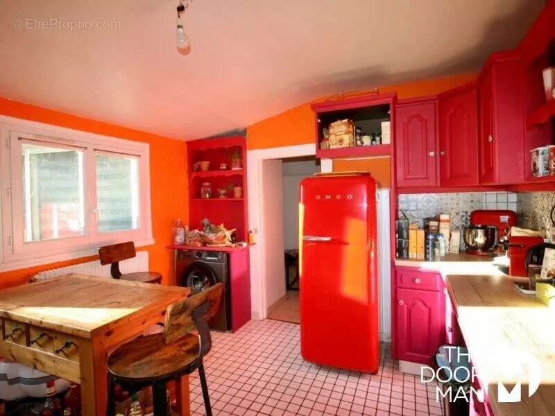 Cuisine - Maison de Ville avec Cour Intérieure à Saint-Florent-sur-Cher