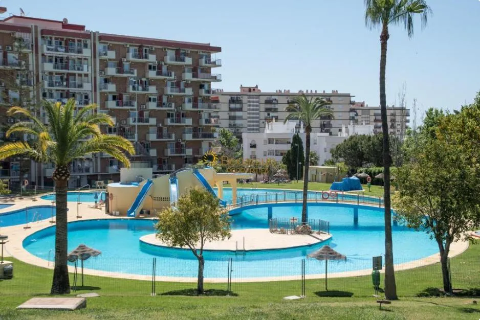 Piscine - Refurbished Studio with Sea View in Benalmádena
