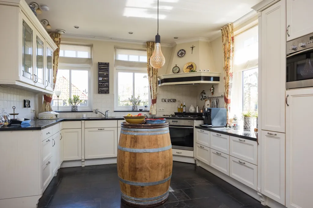 Cuisine - Classical Villa with Private Garden in Schalkhaar