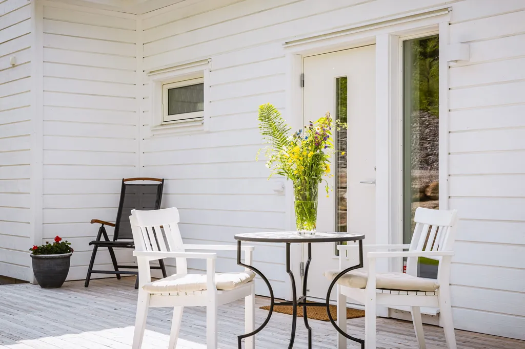 Terrass - Modern Villa with Garden on Alnö