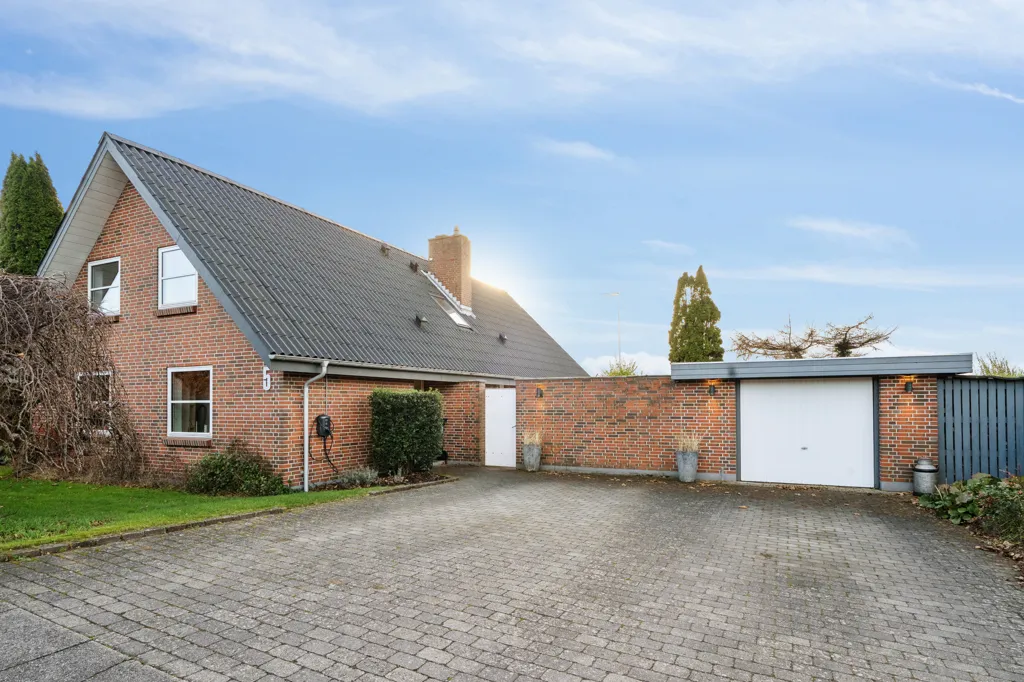 Esterno - Villa with Open Landscape View in Øster Tørslev