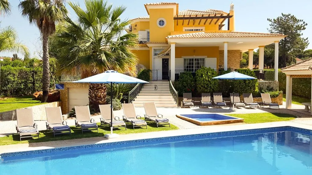 Piscine - Luxury Villa with Pool in Almancil, Loulé