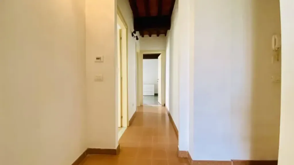 hallway_entrance