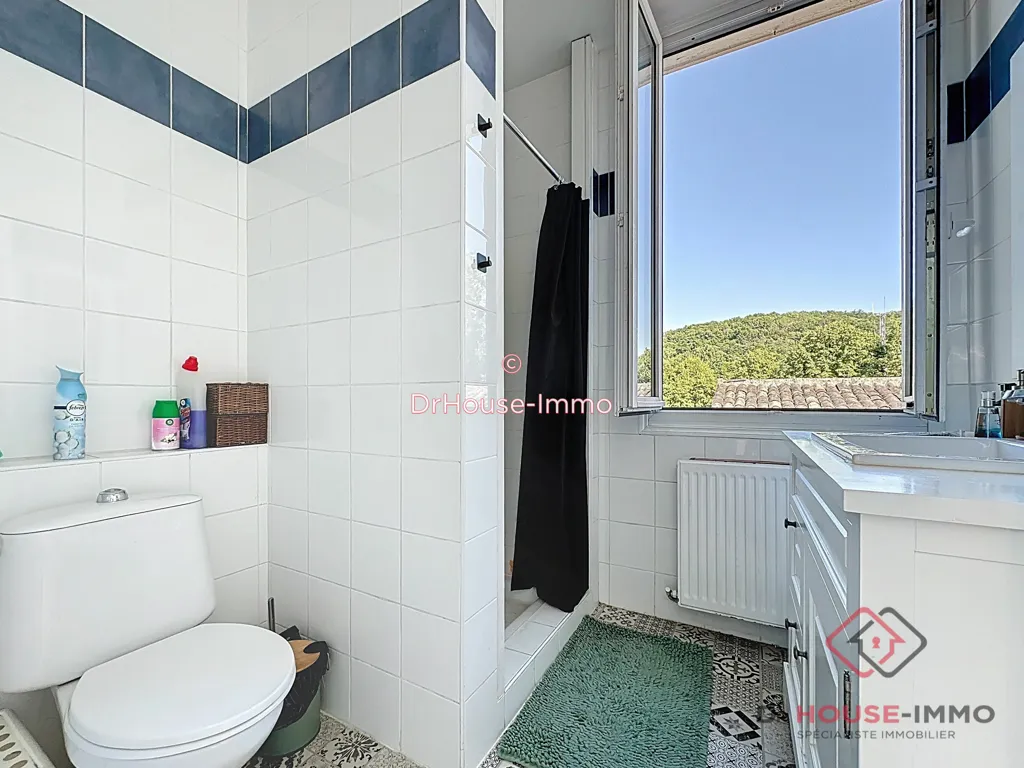 Salles de bain - Bungalow avec jardin sans vis-à-vis à St Georges