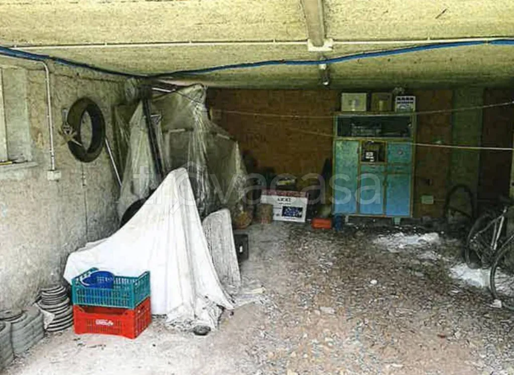Garage - Three-Level Villa with Private Garden in Fondi