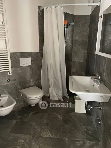 Vannitoad - Rented Flat with Lift in Bergamo Centre