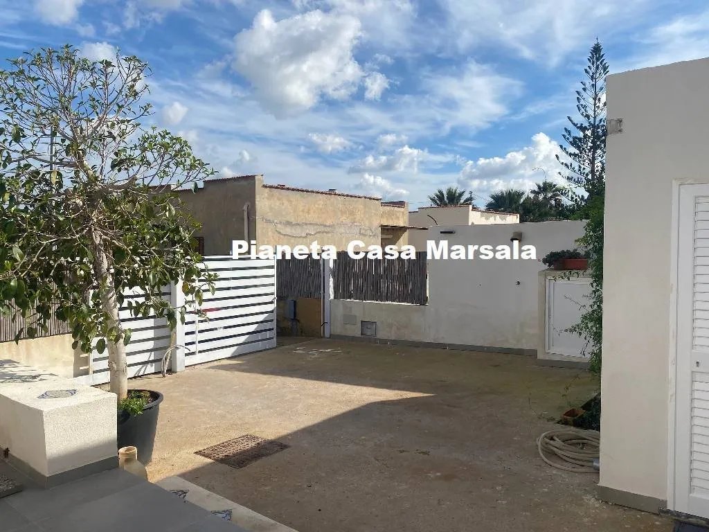 Terrasse - Semi-detached Villa with Sea View in Marsala